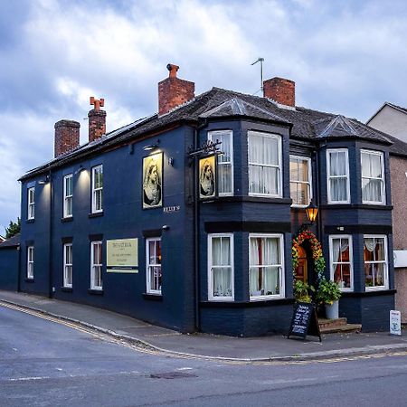 The Victoria Hotel Newcastle-under-Lyme Exterior foto