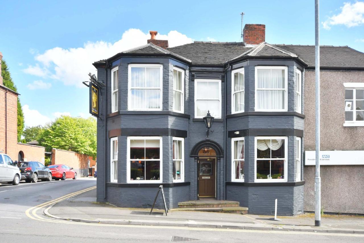 The Victoria Hotel Newcastle-under-Lyme Exterior foto